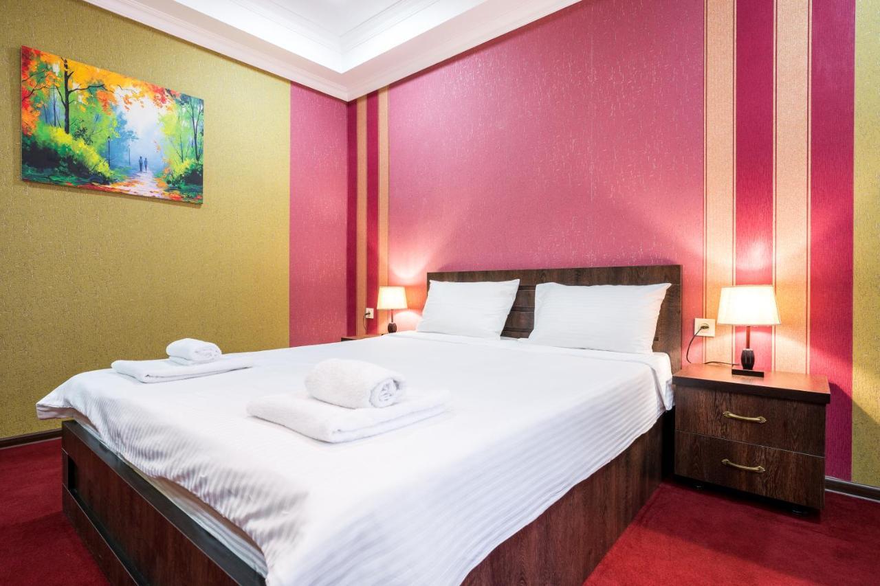 Hotel Georgian House à Koutaïssi Extérieur photo
