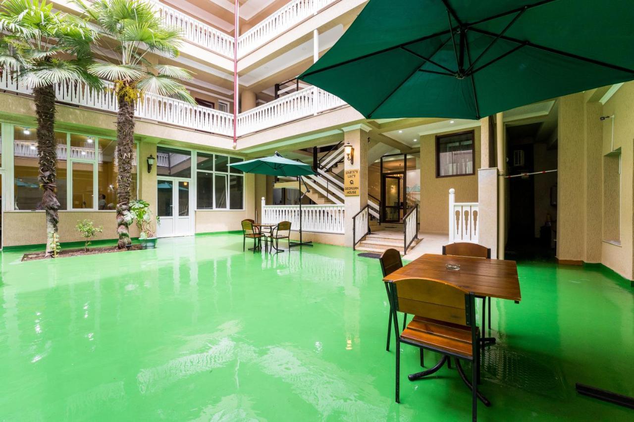 Hotel Georgian House à Koutaïssi Extérieur photo